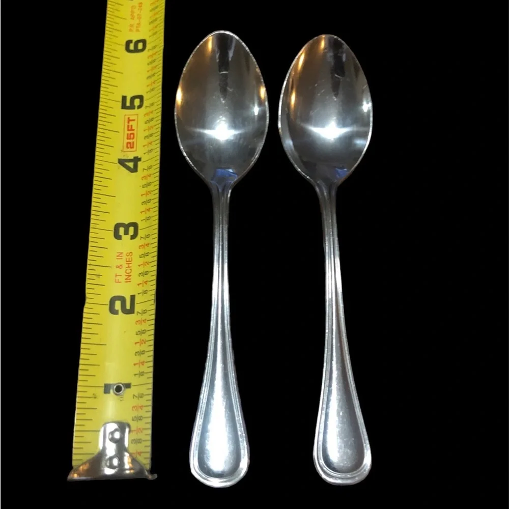 2 Oneida Barcelona Stainless Spoons 6